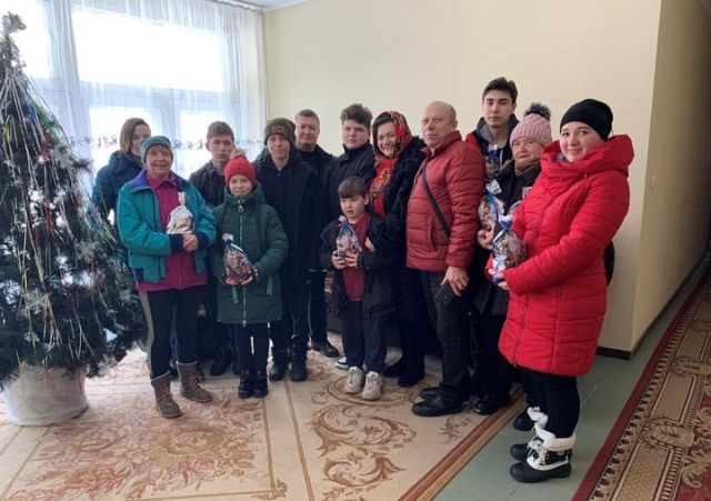 Поділитися з ближнім часточкою душі