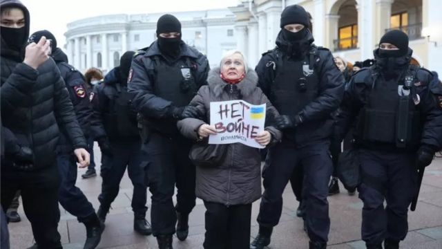 Росіяни, не бійтеся своєї влади, майте гідність, боріться за мир і зупинення війни!