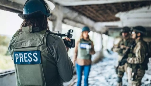 Журналісти всього світу продемонстрували масову солідарність, щоб підтримати медіапрацівників в Україні