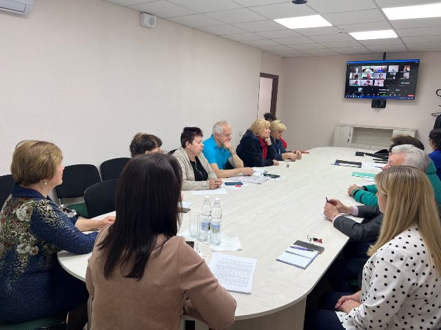 ПРЕЗИДІЯ КИЇВСЬКОЇ МІСЬКПРОФРАДИ  