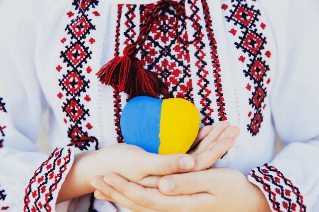 Вишиванка - символом волі та любові до України 