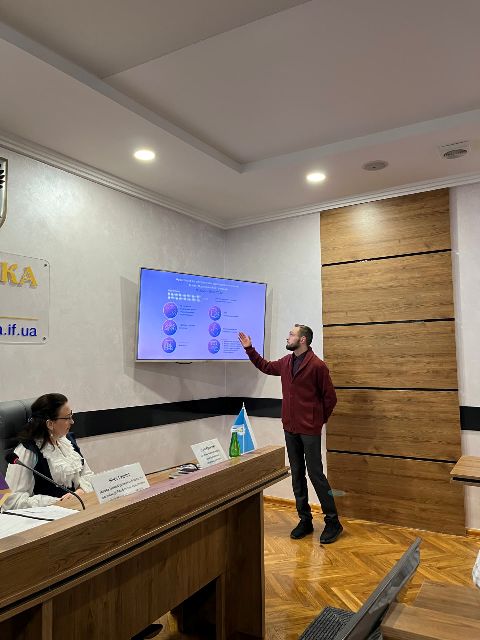 Презентаціний виступ Богана Кирсти