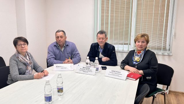 КРУГЛИЙ СТІЛ ДО ВСЕСВІТНЬОГО ДНЯ ОХОРОНИ ПРАЦІ