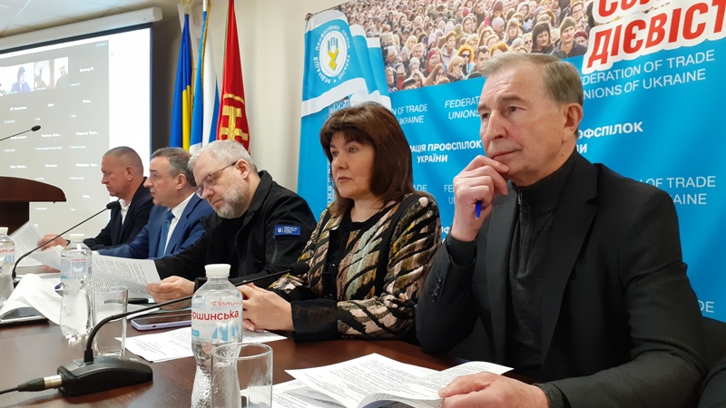 Відверта розмова про шахтарські справи 