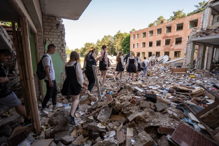 Понад 100 шкіл у 14 областях України буде відновлено у партнерстві з ООН