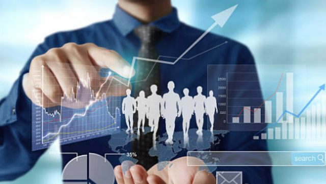 АНАЛІТИКА. Зростання зарплат та попит на робочу силу: прогноз НБУ до кінця року