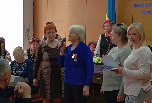 Запорізькі ветерани профспілкового руху – активні волонтери