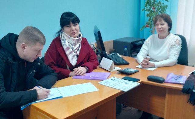Внутрішньо переміщені особи отримали допомогу від профспілки Японії