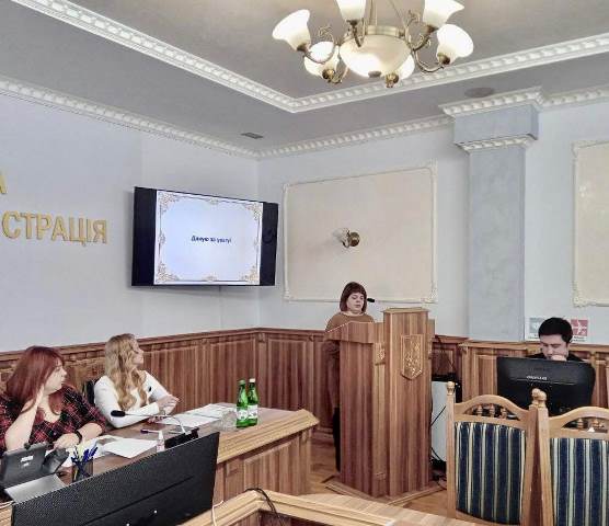 Виступає Т. Зварич