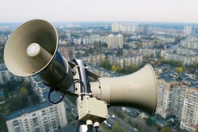 Чи має право роботодавець змушувати працювати під час повітряної тривоги?