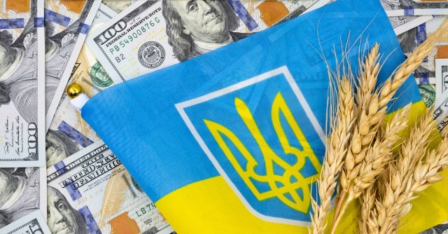 340 доларів. Українці розповіли, скільки грошей їм потрібно на місяць для «нормального життя» — опитування 