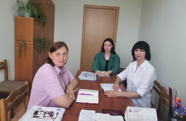 Закарпатська обласна профорганізація працівників державних установ тісно співпрацює з обласним відділенням НСПП 