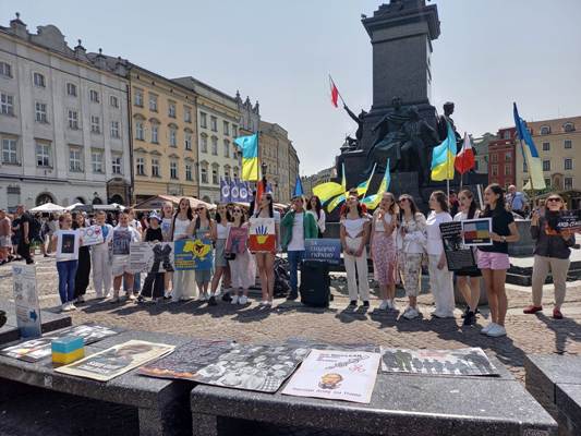 ПРОФСПІЛКОВИЙ ХОРЕОГРАФІЧНИЙ КОЛЕКТИВ "ВЕСЕЛКА" ІЗ ЗАКАРПАТТЯ – ПЕРЕМОЖЕЦЬ МІЖНАРОДНОГО КОНКУРСУ У ПОЛЬЩІ