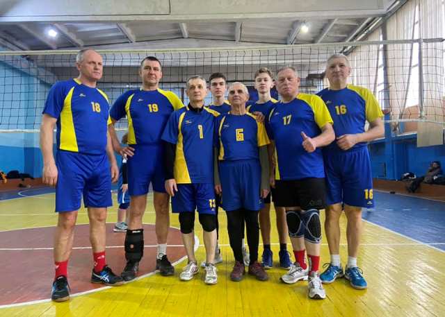 Голова Закарпатської облпрофради Іван Зелінський - срібний призер унікального волейбольного турніру 