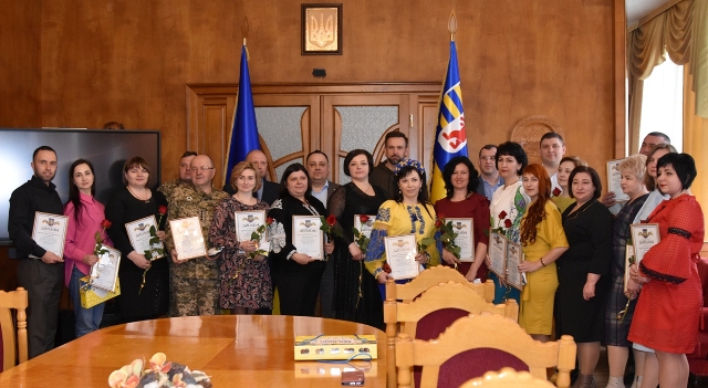 У Закарпатті за участі галузевої профспілки відзначили переможців і лауреатів обласного етапу Всеукраїнського конкурсу "Учитель року-2023"
