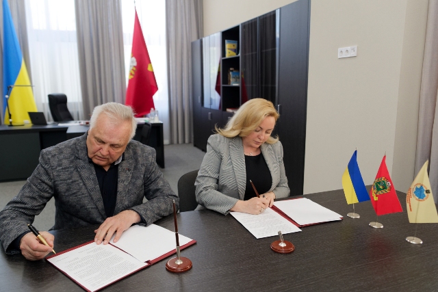 Угода з Асоціацією органів місцевого самоврядування Харківської області – новий поштовх для роботи з органами місцевого самоврядування