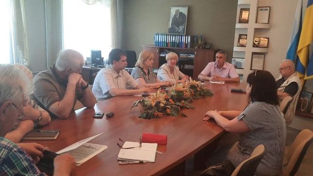 На нараді у профспілках розглянуто низку актуальних питань із захисту права працюючих