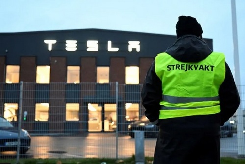 У Швеції загострюється конфлікт між профспілками і компанією TESLA
