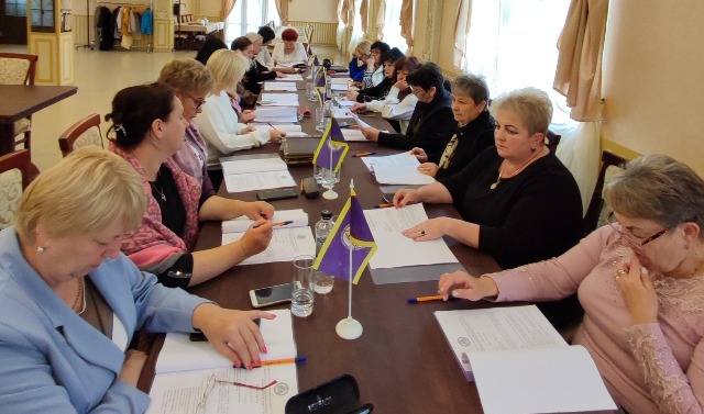 На пленумі Закарпатського обласного комітету Профспілки працівників держустанов розглянуто хід виконання програми дій профспілки на 2020 -2025 роки