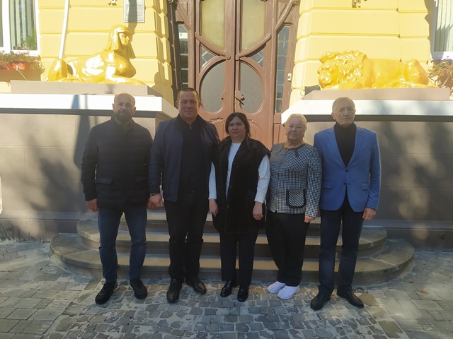 ВИКОНУЄМО СВОЇ ПАРТНЕРСЬКІ ЗОБОВ’ЯЗАННЯ 