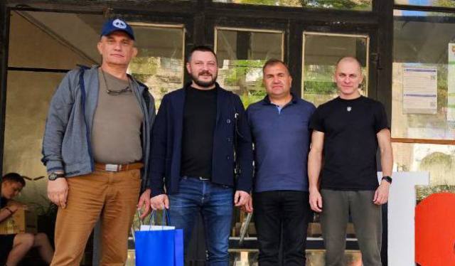 МІЖНАРОДНА СОЛІДАРНІСТЬ. Турецька ІВС надає гуманітарну допомогу українцям