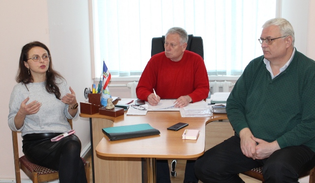 НА СЕМІНАРІ- НАВЧАННІ ГОЛІВ ОБЛАСНИХ ОРГАНІЗАЦІЙ ПРОФСПІЛОК ЗАКАРПАТТЯ У ВСЕСВІТНІЙ ДЕНЬ СОЦІАЛЬНОЇ СПРАВЕДЛИВОСТІ ВИСТУПИЛИ ФАХІВЦІ ПЕНСІЙНОГО ФОНДУ