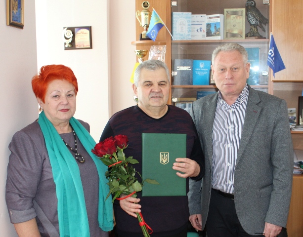 Голова обласної організації Профспілки працівників охорони здоров'я Володимир Турок нагороджений Почесною грамотою Закарпатської обласної військової адміністрації