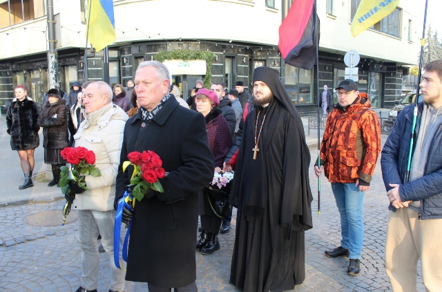 ПРЕДСТАВНИКИ ПРОФСПІЛОК ЗАКАРПАТТЯ ВЗЯЛИ УЧАСТЬ У ВІДЗНАЧЕННІ ДНЯ СОБОРНОСТІ УКРАЇНИ