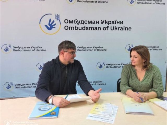 Проаналізовано стан забезпечення трудових та соціальних прав працівників та роботодавців Хмельниччини