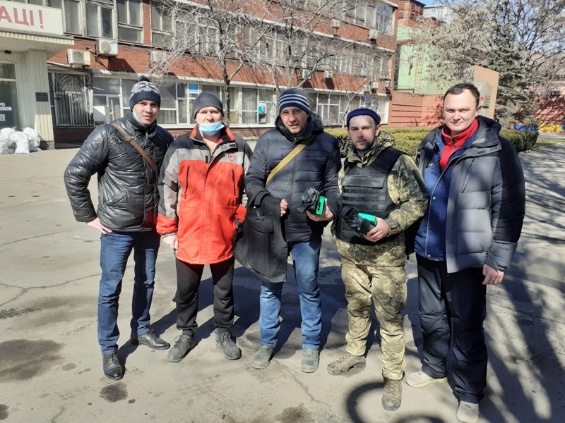 Бронежелети та павербанки для військовослужбовців працівників ЗФЗ