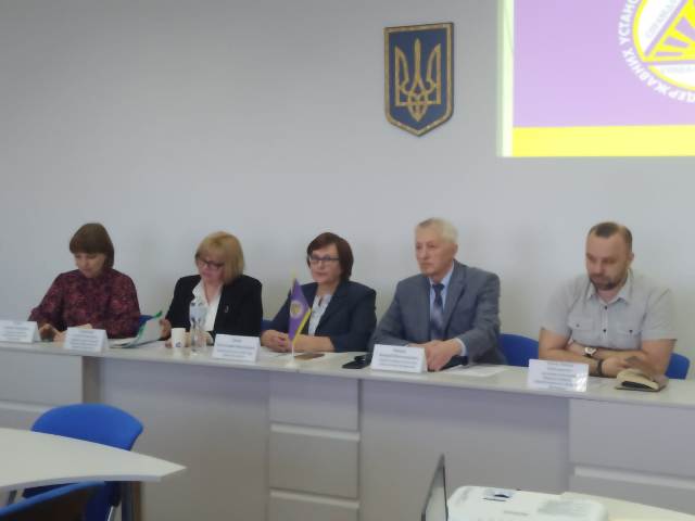 ПРИКАРПАТТЯ: Роль профспілкових лідерів у створені культури психологічної безпеки на робочому місці