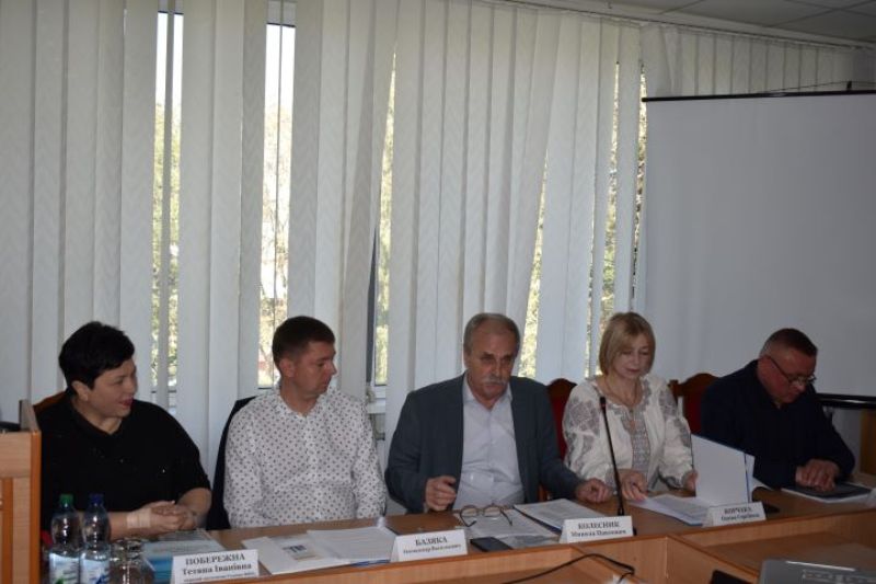 ВІННИЧЧИНА. У Федерації профспілок області проведено круглий стіл з охорони праці