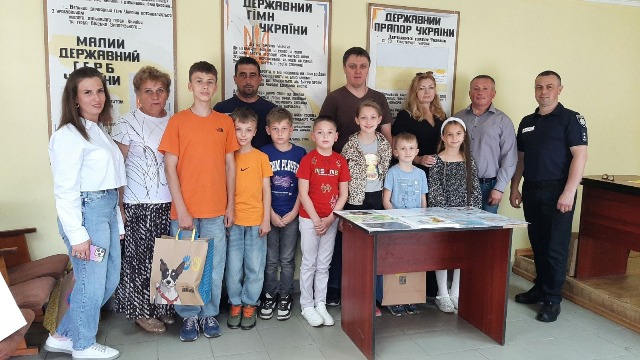 В Закарпатській обласній профспілковій організації Працівників держустанов проходить VI обласний Конкурс малюнків для дітей членів профспілки