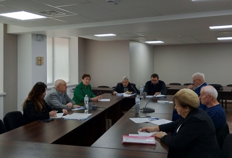 Не зважаючи на виклики воєнного часу, працівники соціальної сфери тримають соціальний фронт, надаючи допомогу тим, хто її найбільше потребує