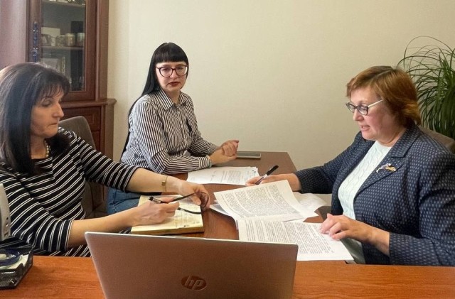 ПРИКАРПАТТЯ. Вивчаємо, аналізуємо, впливаємо