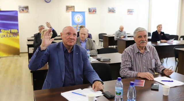 Про важливі питання для обговорення на Раді ФПУ