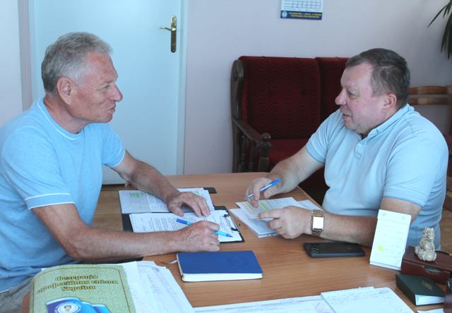 На робочій зустрічі в Закарпатській облпрофраді обговорено питання подальшого розвитку спорту та відзначення 75-річчя ВФСТ "Колос"