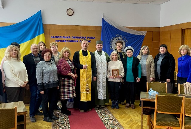 Запорізькі профспілки продовжують опікуватися захисниками 