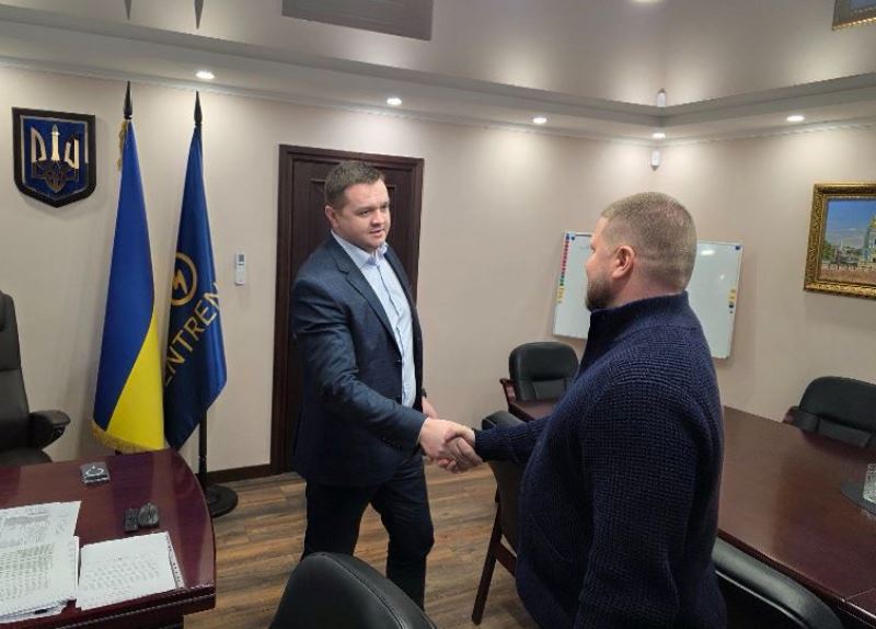 Соціальне партнерство та вшанування праці енергетиків: Сергій Бизов відвідав підприємства енергетичної галузі