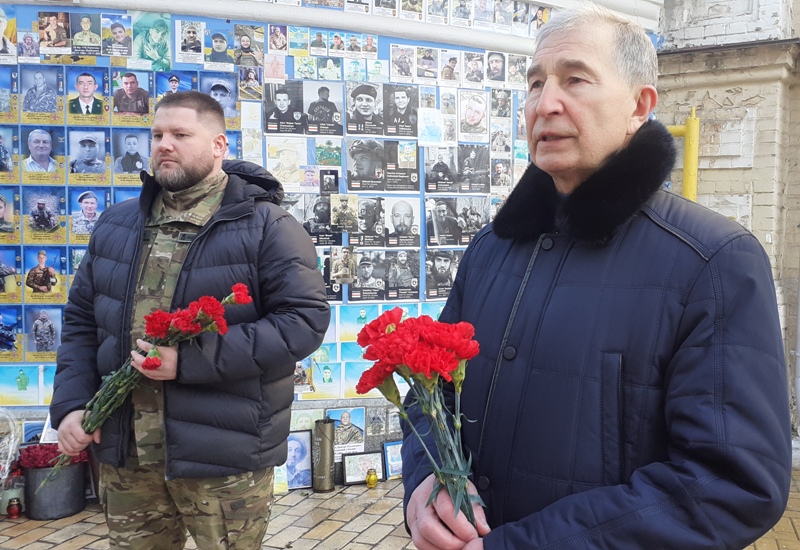 Вічна слава полеглим захисникам та захисницям України!