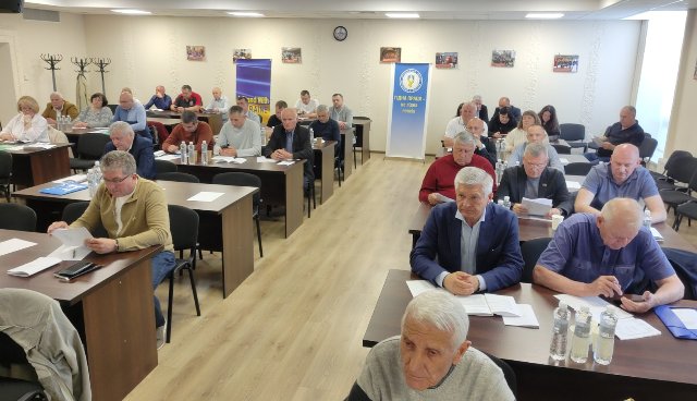 ПЛЕНУМ ПРОФСПІЛКИ. Головне – обстоювати законні права профспілок і держави!
