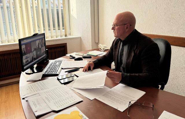 На міжвідомчій нараді обговорено проблему накопичення зарплатних боргів на АТ «Одеський припортовий завод» та АТ «Сумихімпром» 