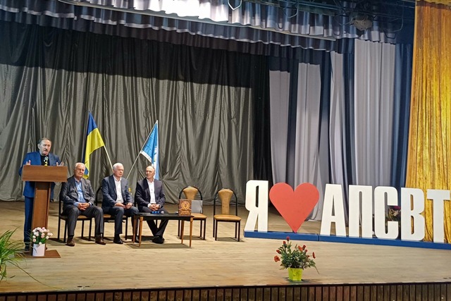 Попереду – ціле трудове життя та праця заради України 