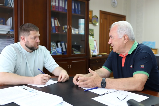 Голова ФПУ Сергій Бизов провів робочу зустріч з лідерами профспілок авіабудування і культури