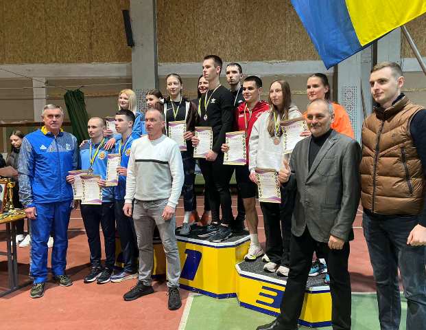 СПОРТ. Учасники змагань в Черкасах підтримали Владислава Гераскевича