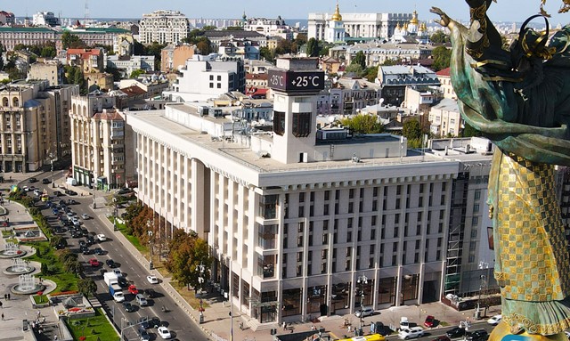 Щодо встановлення і відзначення в Україні Дня професійних спілок України