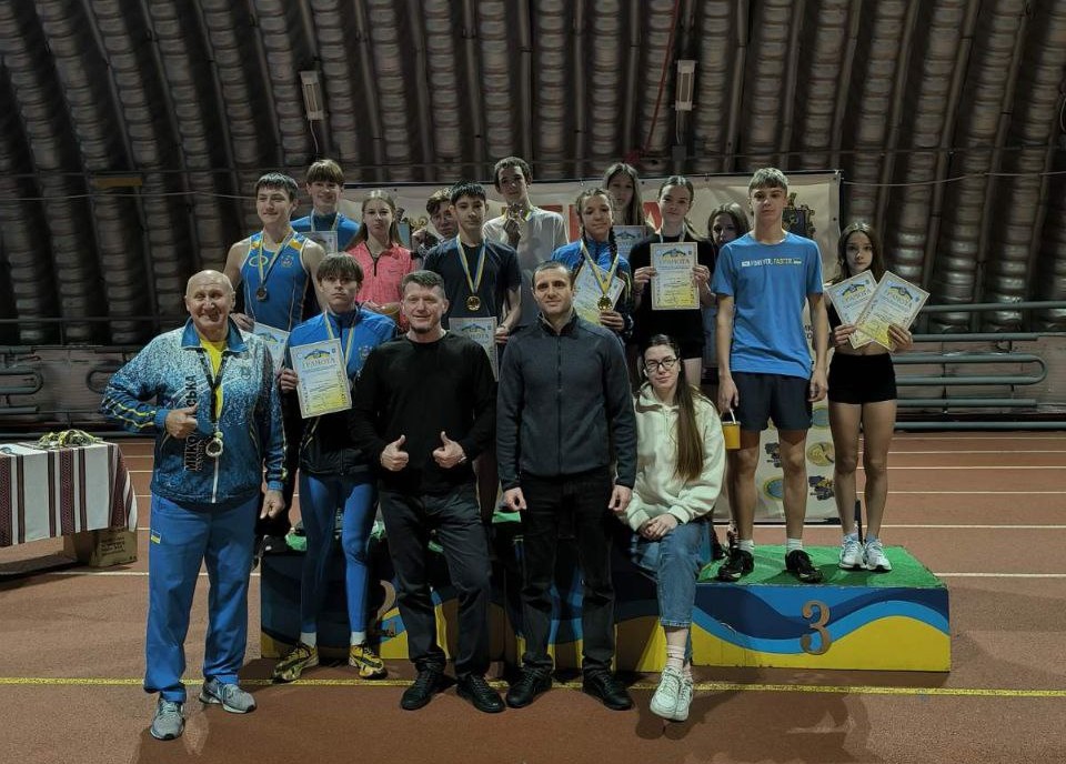 СПОРТ: Миколаївська обласна організація підтримує юних легкоатлетів регіону
