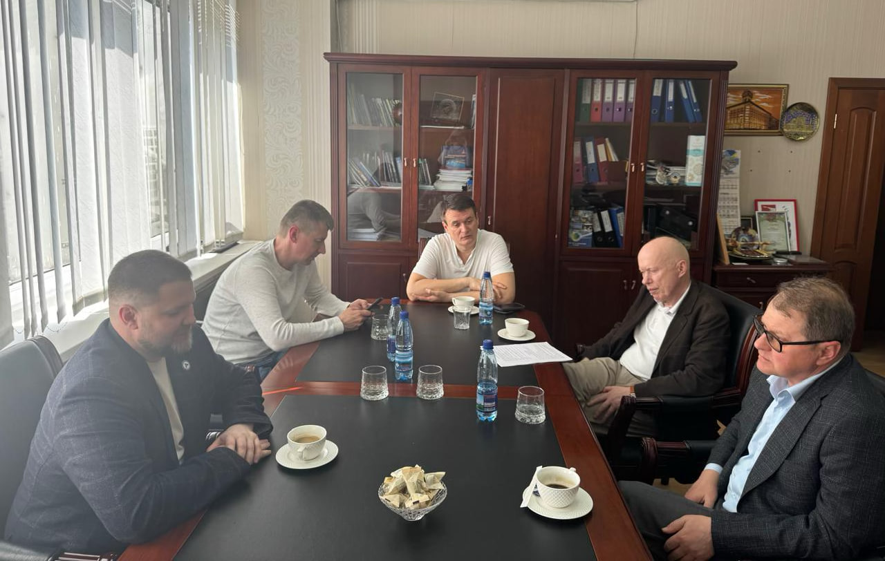 Міжнародна солідарність і практичні рішення: зустріч Голови ФПУ Сергія Бизова з представником МОП