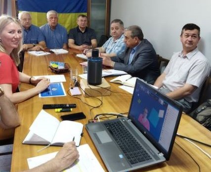 Формувати нову модель профтехосвіти