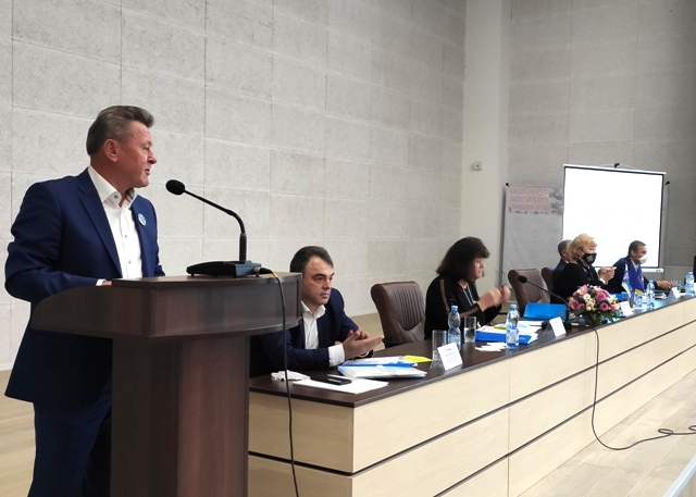 ФОРУМ. Столичні профспілки мають показувати  приклад боротьби за права людини праці.